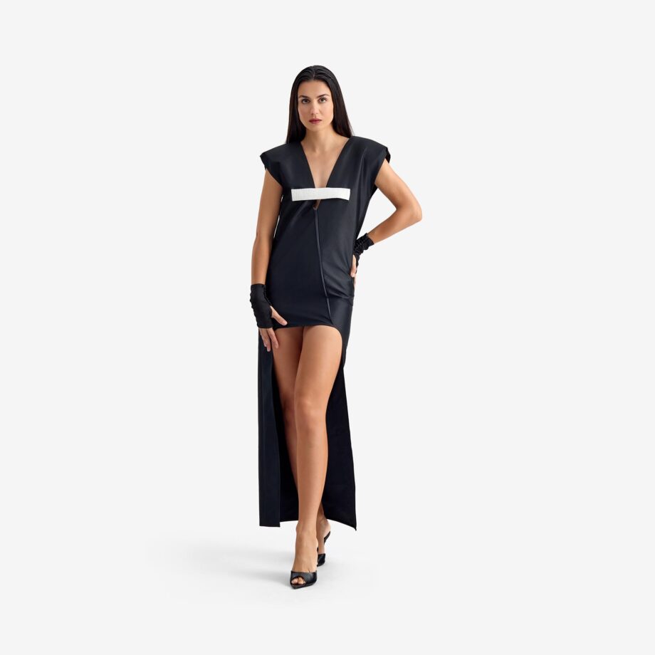 Butterfly Long Dress Black - This straight-cut dress with a shorter front and a dramatically longer back for elegant movement.