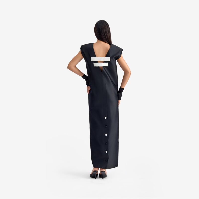 Butterfly Long Dress Black - This straight-cut dress with a shorter front and a dramatically longer back for elegant movement.