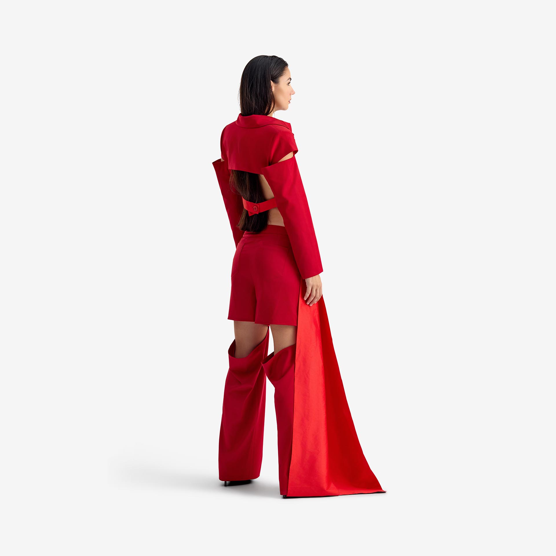 Caterpillar Jacket Red velvet - Cropped Jacket with Bold Cutouts and Open-BackThis cropped jacket features a contemporary silhouette. These high-waisted straight-leg pants feature a sleek design with standout details, including back slits for added movement and allure.