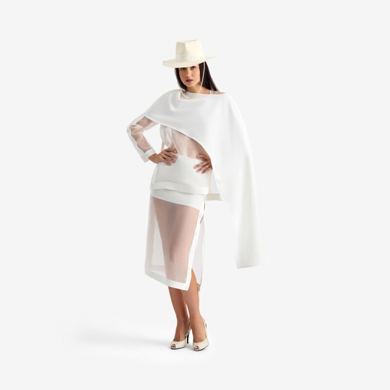 Silk Nest Shirt Off white - This straight-cut organza blouse combines delicate tailoring with modern flair.